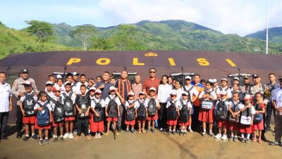 Wakapolda NTT Tinjau SMP Negeri 48 Sa Ate Gaikiu, Dirikan Tenda Darurat dan Salurkan Bantuan Pendidikan