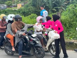Bhayangkari Daerah Sultra Berbagi Takjil Dalam Rangka HUT Yayasan Kemala Bhayangkari ke-46 Tahun 2026