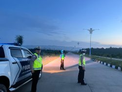 Patroli Subuh Ditlantas Polda Sulawesi Tenggara di Kendari, 17 Pelanggar Lalu Lintas Ditindak dengan ETLE dan Teguran
