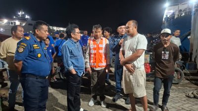 Ridwan Bae Kritik Keras Kondisi Pelabuhan Pangkalan Perahu Kendari: Kotor dan Tak Layak untuk Penumpang