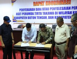 Disaksikan Gubernur Sultra, Kesepakatan Penyerahan Aset PDAM Tirta Takawa Ditandatangani