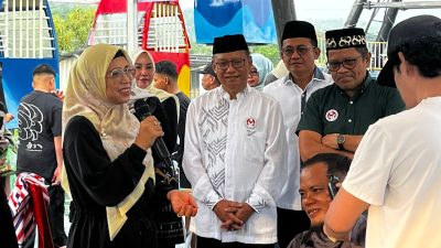 Ramadan Berbagi, Dekranasda Sultra Gelar Cukur Rambut Gratis di Teluk Anjungan