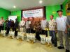 Perum Bulog Kanwil Sultra bersama Pemerintah Kota Kendari mulai mendistribusikan bantuan pangan dari pemerintah pusat dengan penyaluran perdana dipusatkan di Kelurahan Bungkutoko, Kecamatan Nambo. (FOTO: FAYSAL/MS)