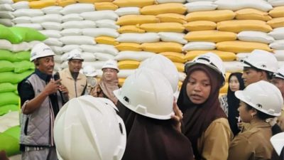 Bulog Sultra Edukasi Pelajar Lewat Kunjungan Gudang, Perkuat Literasi Ketahanan Pangan