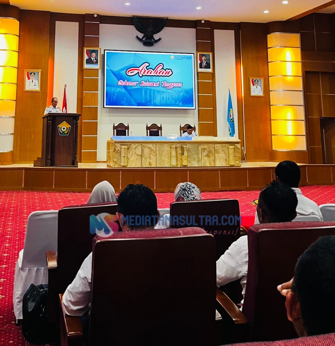 Gubernur Sultra, Andi Sumangerukka, secara resmi mengumumkan hasil seleksi jabatan Eselon III dan IV lingkup Pemprov Sultra bertempat di Ruang Pola, Kantor Gubernur Sultra, Rabu (8/4/2026). (FOTO: FAYSAL/MS)