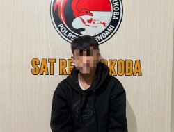 Satresnarkoba Polresta Kendari Gagalkan Peredaran Sabu, Pelaku Ditangkap di Parkiran Kos