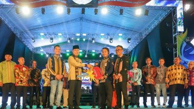 Malam Puncak Banghoki Bank Sultra Meriahkan HUT ke-62 Sultra, Gubernur Undi Hadiah Utama Dua Mobil