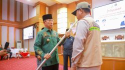 Gubernur Andi Sumangerukka Lepas 37 PPIH Sultra, Siap Layani Jemaah Haji 2026