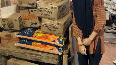 Kantor Wilayah Perum Bulog Sultra saat mendistribusikan MinyakKita guna menjaga ketersediaan dan stabilitas harga minyak goreng di pasaran. (Dok. Istimewa)