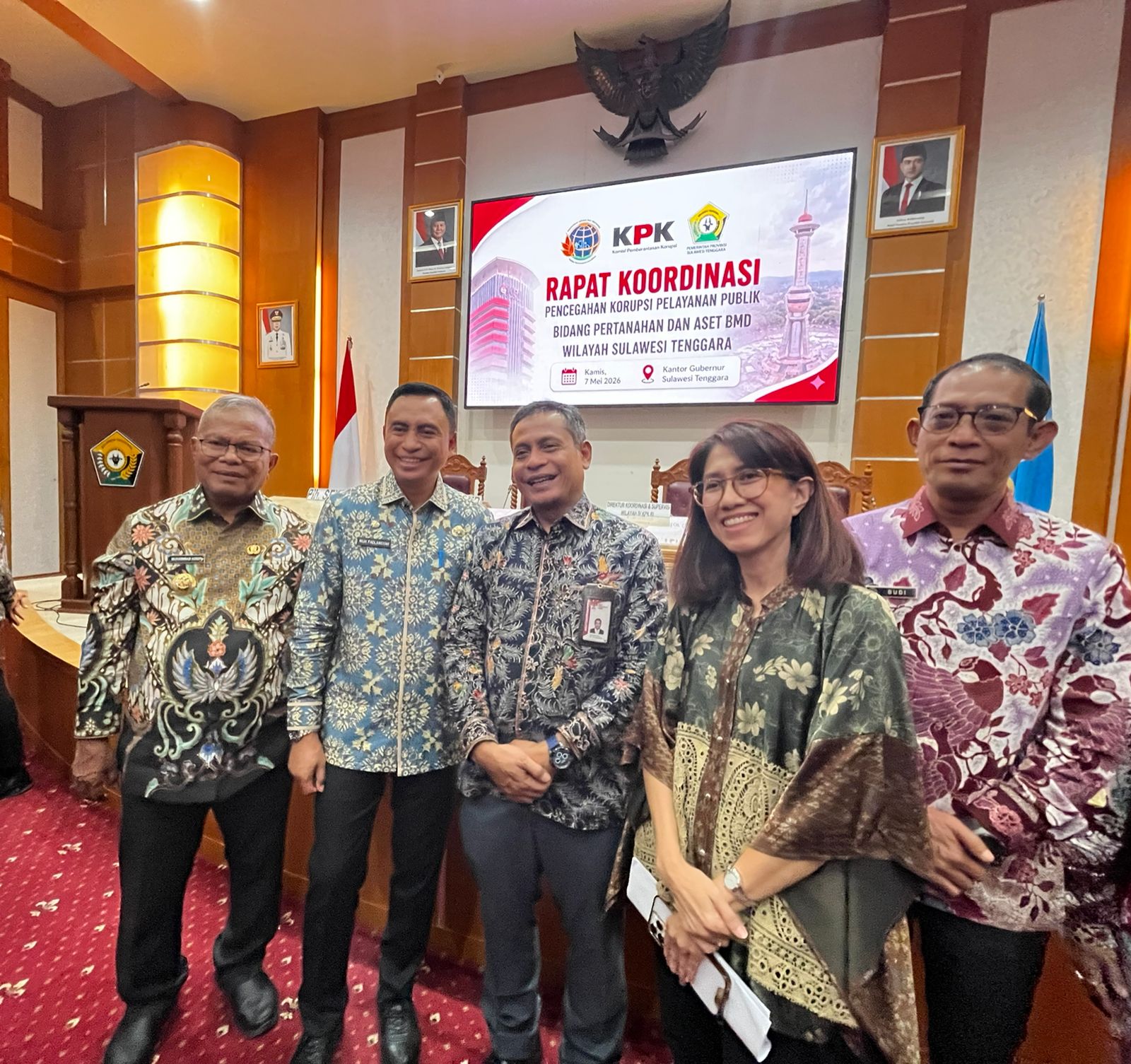 KPK bersama ATR/BPN saat menggelar Rapat Koordinasi Pencegahan Korupsi Pelayanan Publik Bidang Pertanahan dan Aset Barang Milik Daerah (BMD) Wilayah Sulawesi Tenggara bertempat di Aula Pola Kantor Gubernur Sultra, Kamis (7/5/2026). (FOTO: FAYSAL/MS)