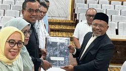 Prof Ida Usman resmi mendaftarkan diri sebagai calon Rektor Universitas Halu Oleo periode 2026-2030. (FOTO: FAYSAL/MS)