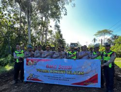 HUT Bhayangkara ke-80, Polres Konsel Hadir untuk Masyarakat Lewat Perbaikan Jalan Rusak