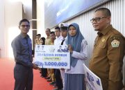 Pemprov Sultra Kucurkan Beasiswa Rp1 Juta untuk 3.500 Pelajar Kurang Mampu