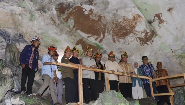 Menteri Kebudayaan Bawa Kabar Gembira untuk Muna, Gua Liangkobori Segera Jadi Cagar Budaya Nasional