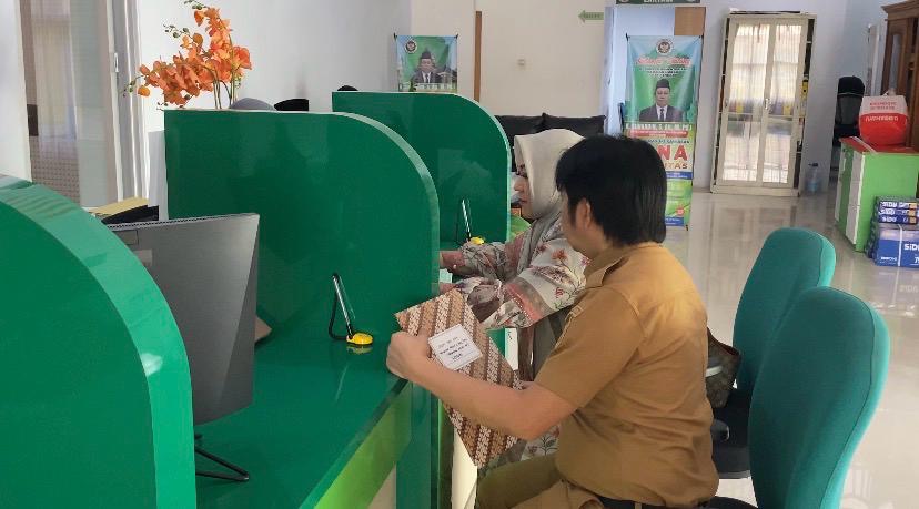 Kemenhaj Kota Kendari saat melakukan proses verifikasi data calon jemaah haji musim haji 1448 H/2027 M.