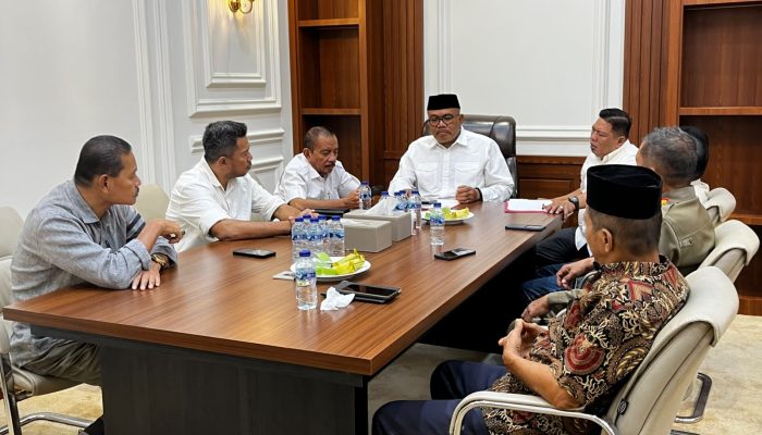 DPRD Sultra Terima Aspirasi Alumni Unsultra, Persoalan Statuta Yayasan Akan Ditindaklanjuti