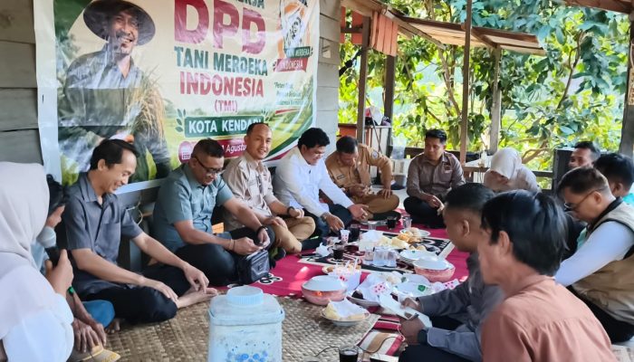 Ketum TMI Kunjungi Kelompok Tani Nanga-nanga Hijau, Dorong Produktivitas Lahan dan Peternakan