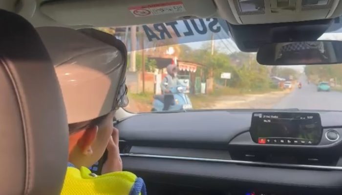 Polwan Ditlantas Polda Sultra Turun ke Jalan, Gencarkan Edukasi Tertib Lalu Lintas di Kendari