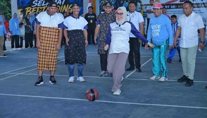 Buka Lomba Antar-RT Bende, Wali Kota Kendari Ajak Warga Perkuat Persatuan dan Jaga Kebersihan
