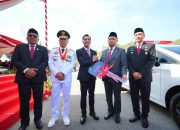 Momen HUT ke-81 RI, Bank Sultra Serahkan Bantuan Mobil Jenazah Gratis untuk RSUD Bahteramas