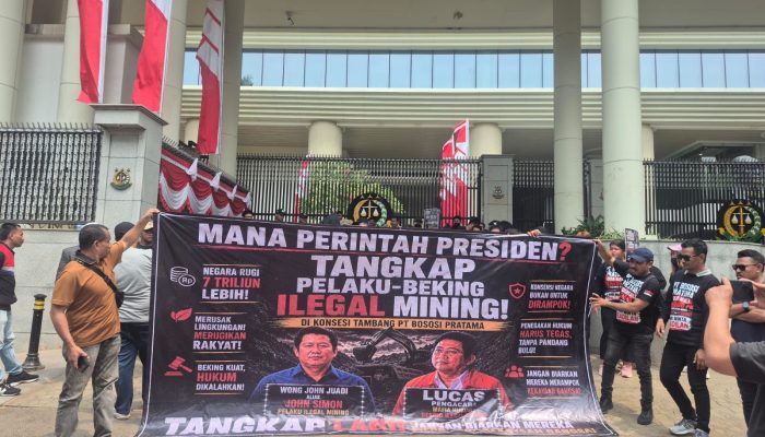Demo di Kejagung, Massa Tagih Penindakan Dugaan Tambang Ilegal di Wilayah Bososi