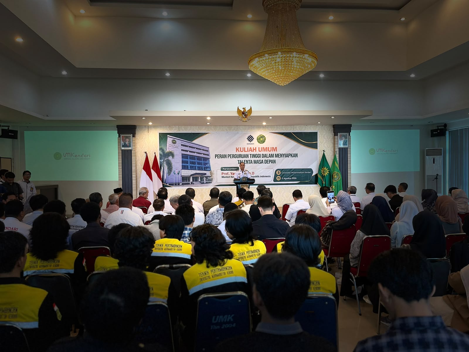 Gubernur Sultra, Andi Sumangerukka.