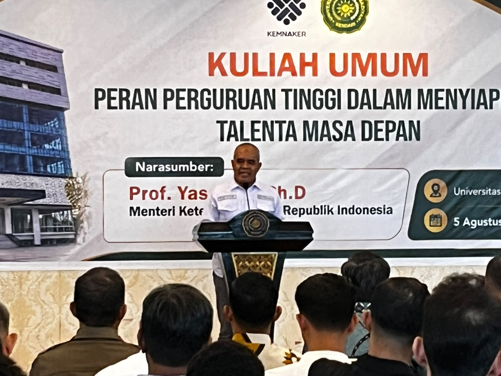 Rektor UM Kendari, Prof. Muhammad Nurdin.