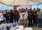Komandan Pangkalan TNI Angkatan Laut (Danlanal) Kendari, Kolonel Laut (P) M. Sati Lubis, saat menggelar coffee morning dan silaturahmi bersama insan pers Sulawesi Tenggara di Markas Lanal Kendari, Kamis (6/8/2026). Kegiatan tersebut menjadi ajang mempererat komunikasi sekaligus membangun kemitraan strategis antara TNI Angkatan Laut dan media.