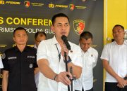 Dirreskrimsus Polda Sultra, Kombes Pol Wisnu Wibowo, S.H., S.I.K., M.Si., saat menggelar konferensi pers di Lobby Ditreskrimsus Polda Sultra, Rabu (30/9/2026). (FOTO: FAYSAL/MS)