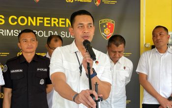 Dirreskrimsus Polda Sultra, Kombes Pol Wisnu Wibowo, S.H., S.I.K., M.Si., saat menggelar konferensi pers di Lobby Ditreskrimsus Polda Sultra, Rabu (30/9/2026). (FOTO: FAYSAL/MS)