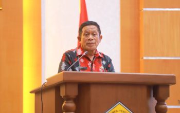 Wakil Gubernur Sulawesi Tenggara, Hugua.
