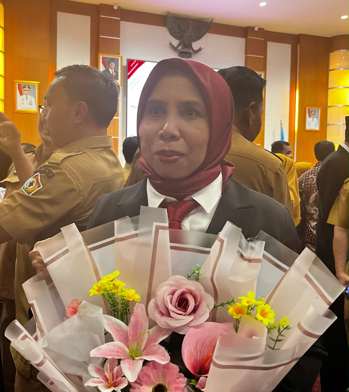 Nur Aida resmi dilantik sebagai Kepala SMAN 1 Kendari. (FOTO: FAYSAL/MS)