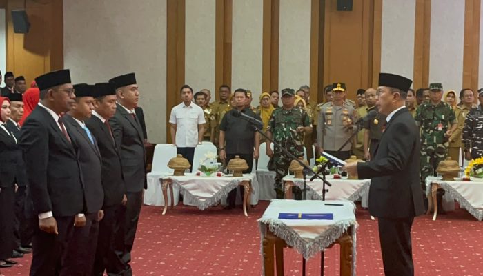 Gubernur ASR Lantik 104 Pejabat Pemprov Sultra, Tekankan Kinerja dan Manfaat Nyata untuk Masyarakat