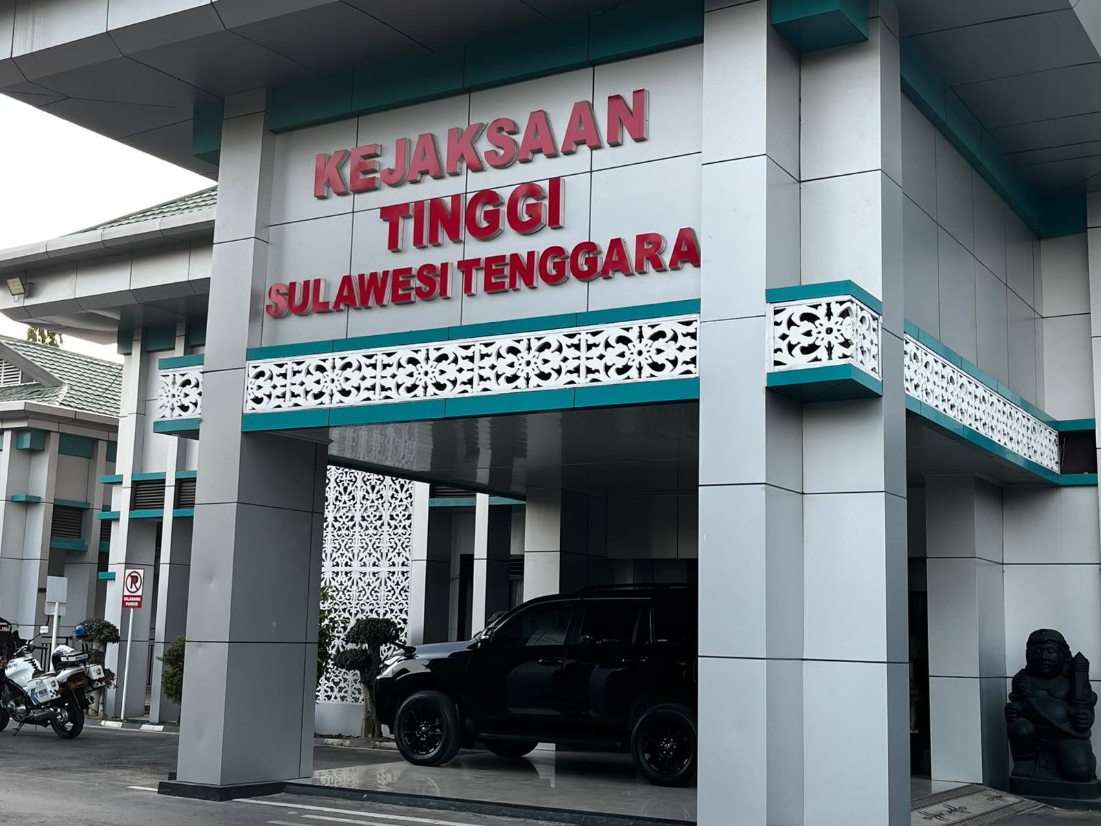 Kantor Kejati Sultra.