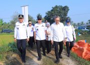 Didampingi Gubernur ASR, Zulhas Serap Aspirasi Petani Konawe Selatan