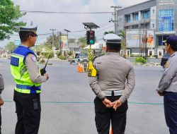 Pertama di Sultra, Dirlantas Polda dan BPTD Pantau Penerapan Traffic Light Portabel